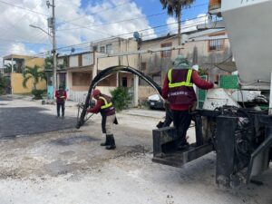 Labores de bacheo en Cancún garantizan seguridad y movilidad ciudadana